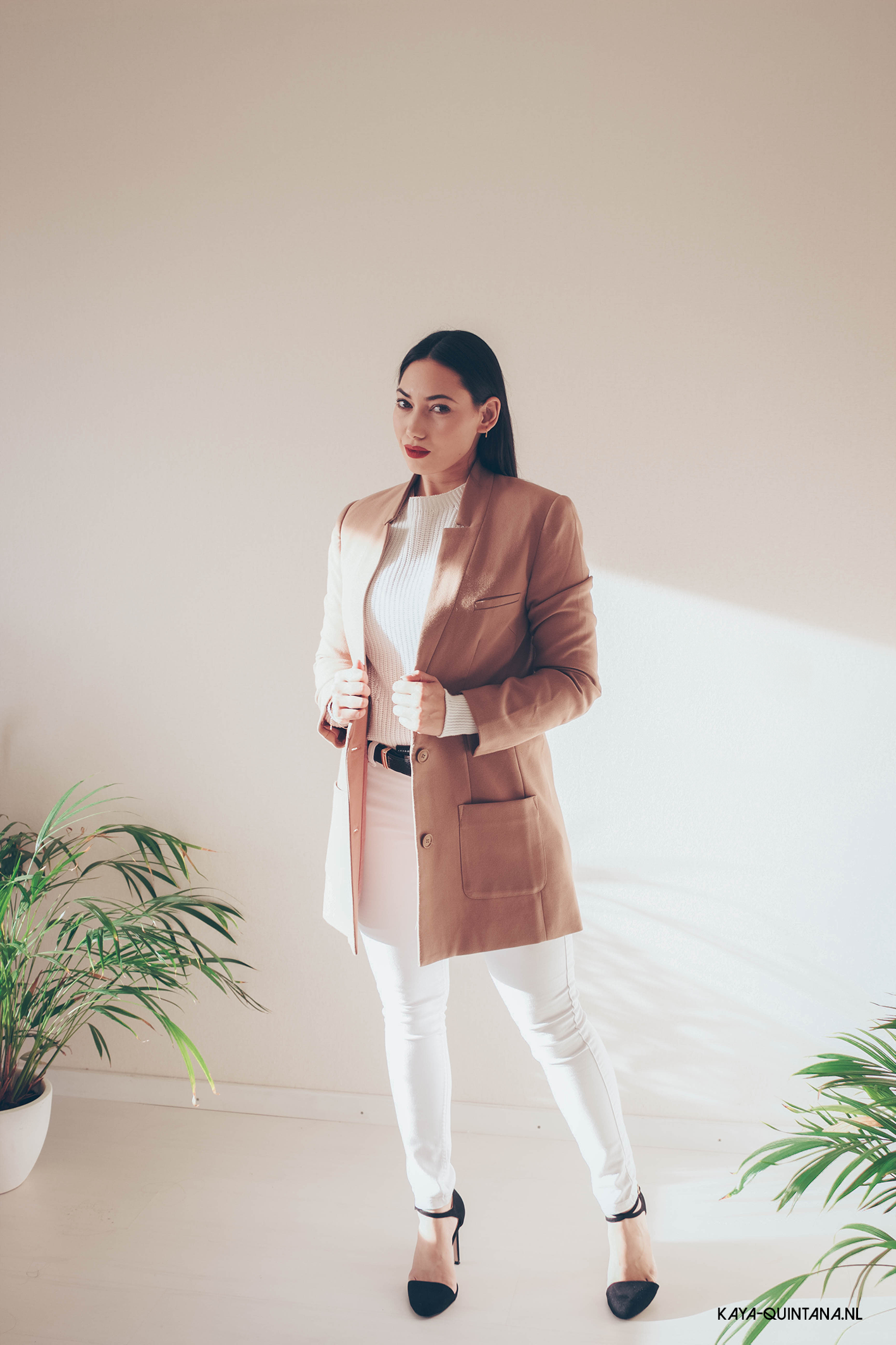                                                    ALL WHITE OUTFIT WITH A CAMEL COAT