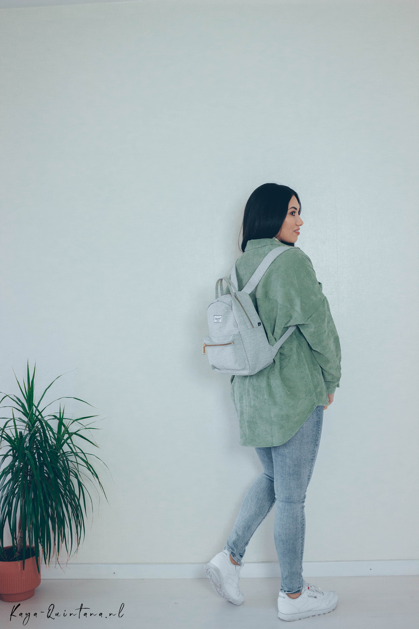                                                                                             GREEN CORDUROY OVERSHIRT