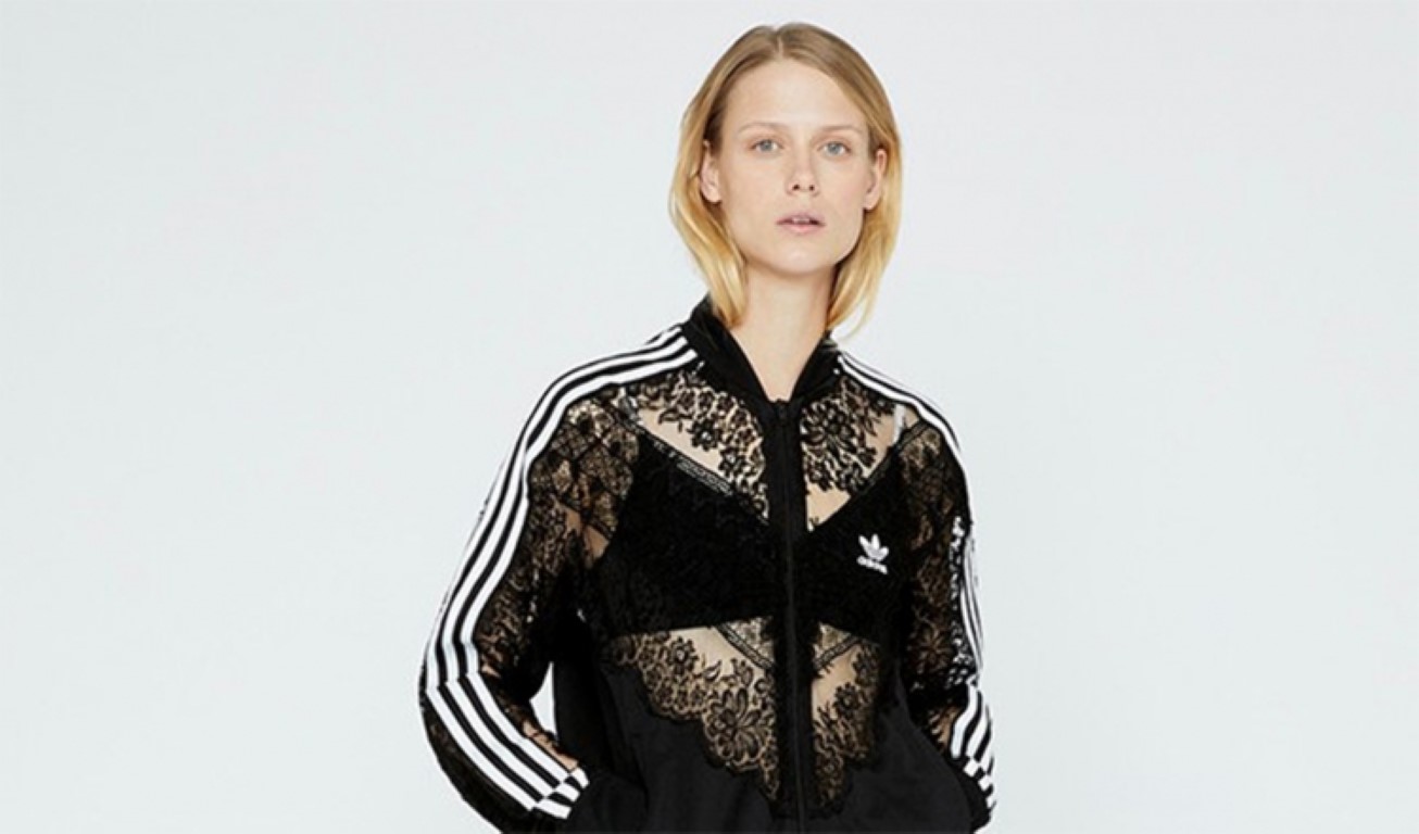 Sports And Femininity: Stella Mccartney Created A "Lace" Collection Of Sportswear /></p>
<p></p>
<p style=